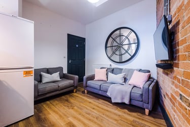 5 bed house, Flat 5, Shoe &amp; Boot Factory, Highfields, Leicester, LE27AE - Image 12