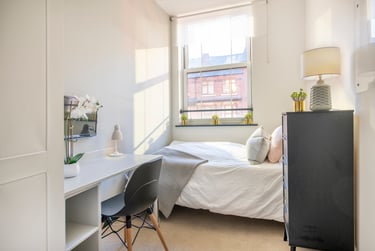 4 bed house, Flat 8, Shoe &amp; Boot Factory, Highfields, Leicester, LE27AE - Image 6