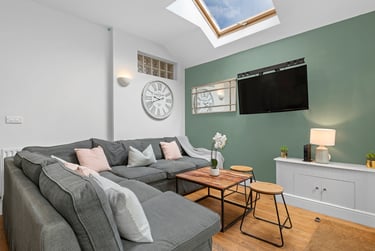 7 bed house, Teversal Avenue, Radford, Nottingham, NG71PX - Image 1