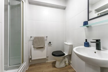 5 bed house, Flat 10, Isca Lofts, St Sidwells, Exeter, EX46AL - Image 3