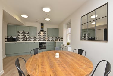 6 bed house, Flat 9, Isca Lofts, St Sidwells, Exeter, EX46AL - Image 3