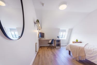 6 bed house, Flat 11, Isca Lofts, St Sidwells, Exeter, EX46AL - Image 2