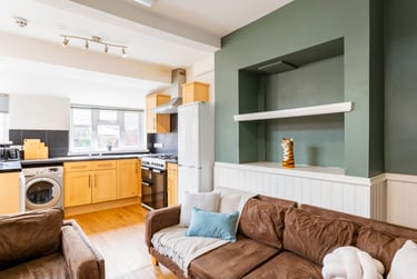 5 bed house, Danes Road, St Sidwells, Exeter, EX44LS - Image 1