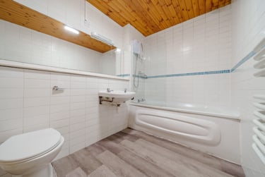 2 bed house, Flat 46, Mayfair Court, Fallowfield, Manchester, M146NS - Image 2