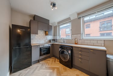 2 bed house, Flat 9, Mayfair Court, Fallowfield, Manchester, M146NS - Image 5
