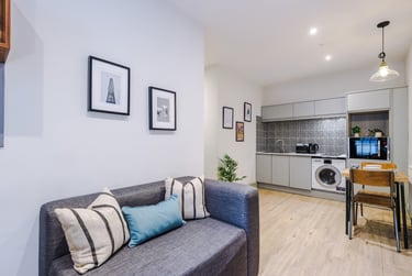 1 bed studio, Rodney Street, City Centre, Liverpool, L19ED - Image 1