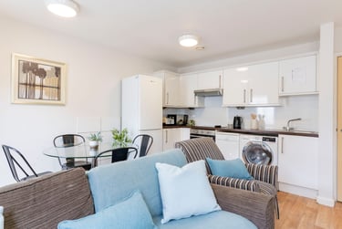 4 bed flat, The Tannery, St James, Exeter, EX46QA - Image 1