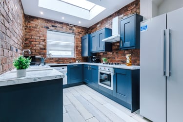 7 bed house, Portman Road, Toxteth, Liverpool, L152HH - Image 3