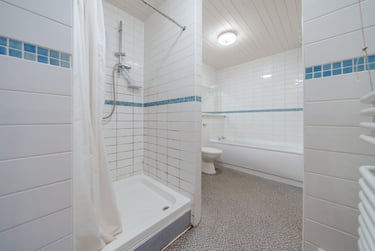 2 bed house, Flat 3, Mayfair Court, Fallowfield, Manchester, M146NS - Image 2