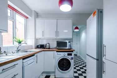 5 bed house, Sherwin Road, Lenton, Nottingham, NG71SA - Image 4