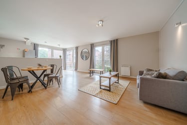 2 bed house, Flat 52, Mayfair Court, Fallowfield, Manchester, M146NS - Image 1