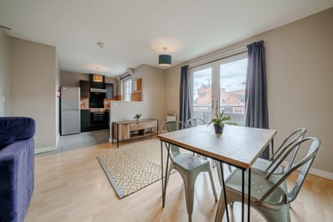 2 bed house, Flat 5, Mayfair Court, Fallowfield, Manchester, M146NS - Image 2
