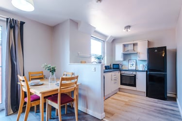 2 bed house, Flat 18, Mayfair Court, Fallowfield, Manchester, M146NS - Image 5
