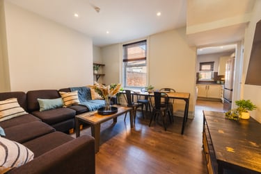 5 bed house, Hawthorne Terrace, Nevilles Cross, Durham, DH14EL - Image 1