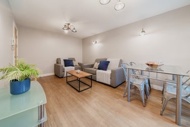 5 bed house, Flat 12, Lowry House, Fallowfield, Manchester, M146ZT - Image 1