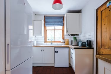 6 bed house, Seely Road, Radford, Nottingham, NG71NU - Image 3
