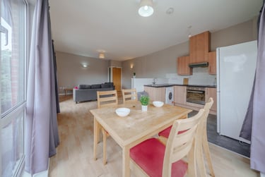 2 bed house, Flat 72, Mayfair Court, Fallowfield, Manchester, M146NS - Image 9