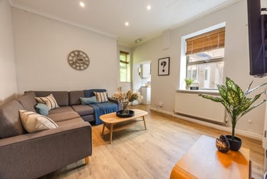 4 bed house, Sutton Street, City Centre, Durham, DH14DD - Image 1