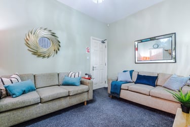 5 bed house, Sherwin Road, Lenton, Nottingham, NG71SA - Image 1