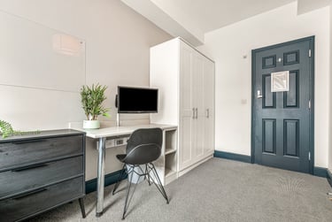 5 bed house, Flat 15, Shoe &amp; Boot Factory, Highfields, Leicester, LE27AE - Image 15