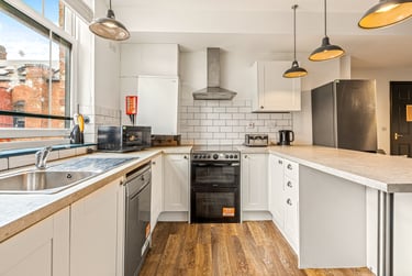 5 bed house, Flat 15, Shoe &amp; Boot Factory, Highfields, Leicester, LE27AE - Image 14