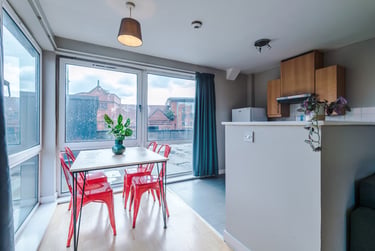 2 bed house, Flat 12, Mayfair Court, Fallowfield, Manchester, M146NS - Image 3