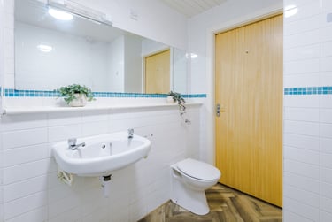 2 bed house, Flat 13, Mayfair Court, Fallowfield, Manchester, M146NS - Image 4