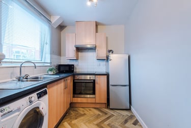 2 bed house, Flat 13, Mayfair Court, Fallowfield, Manchester, M146NS - Image 10