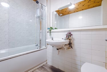 2 bed house, Flat 48, Mayfair Court, Fallowfield, Manchester, M146NS - Image 3