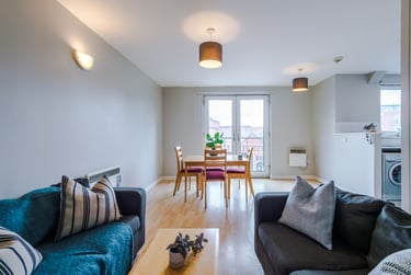 2 bed house, Flat 23, Mayfair Court, Fallowfield, Manchester, M146NS - Image 1
