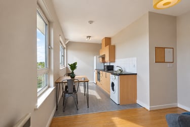 2 bed house, Flat 38, Mayfair Court, Fallowfield, Manchester, M146NS - Image 9