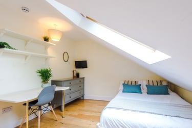 7 bed house, Douglas Road, Radford, Nottingham, NG71NW - Image 2