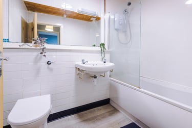 3 bed house, Flat 74, Mayfair Court, Fallowfield, Manchester, M146NS - Image 2