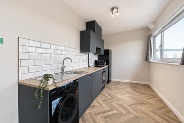 2 bed flat, Flat 37, Mayfair Court, Fallowfield, Manchester, M146NS - Image 13