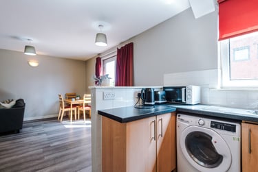 2 bed house, Flat 70, Mayfair Court, Fallowfield, Manchester, M146NS - Image 7
