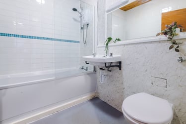 2 bed house, Flat 77, Mayfair Court, Fallowfield, Manchester, M146NS - Image 2