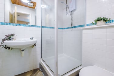 3 bed house, Flat 75, Mayfair Court, Fallowfield, Manchester, M146NS - Image 10