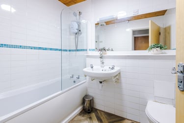 3 bed house, Flat 75, Mayfair Court, Fallowfield, Manchester, M146NS - Image 2