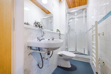 2 bed house, Flat 77, Mayfair Court, Fallowfield, Manchester, M146NS - Image 6
