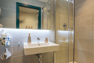 Bronze En Suite - Image 4