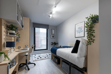 3 Bed Premium En Suite at Alma Place, 16 Library Street, City Centre, Belfast, BT12JD - Image 4
