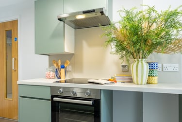 Platinum Two Bed Flat at Dunaskin Mill, 5 Dunaskin Court, West End, Glasgow, G116QJ - Image 7