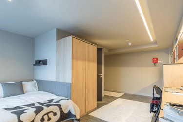 Superior Studio at Potterrow, 16-20 Potterrow, Marchmont, Edinburgh, EH89BL - Image 6