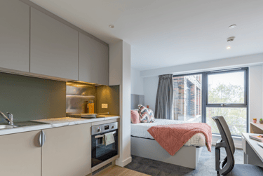 Platinum Studio at Glasgow West End, 31 Gilbert Street, City Centre, Glasgow, G38JY - Image 1
