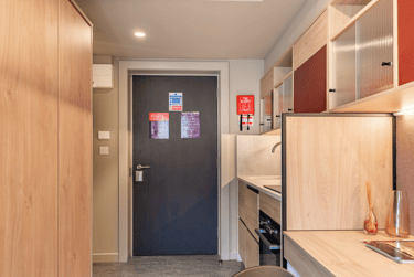 Executive Studio at Potterrow, 16-20 Potterrow, Marchmont, Edinburgh, EH89BL - Image 9