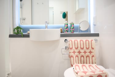 Bronze En Suite - Image 3