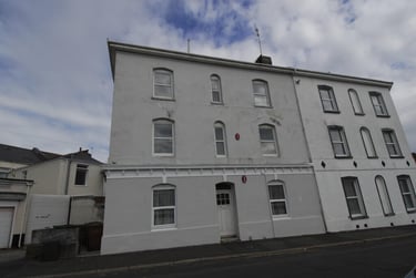 2 bed house, Gff, Plymouth, PL15AZ - Image 4