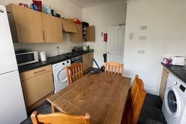 5 bed house, Maisonette, Plymouth, PL46ER - Image 6