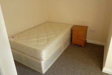 1 bed flat, Flat 3, Plymouth, PL46ER - Image 6
