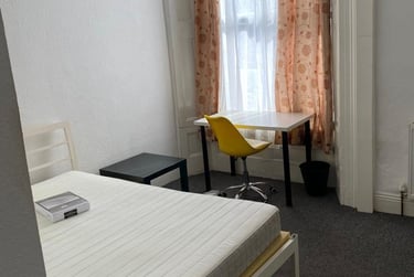 3 bed flat, Flat 1 Radnor House (students), Plymouth, PL48NX - Image 4